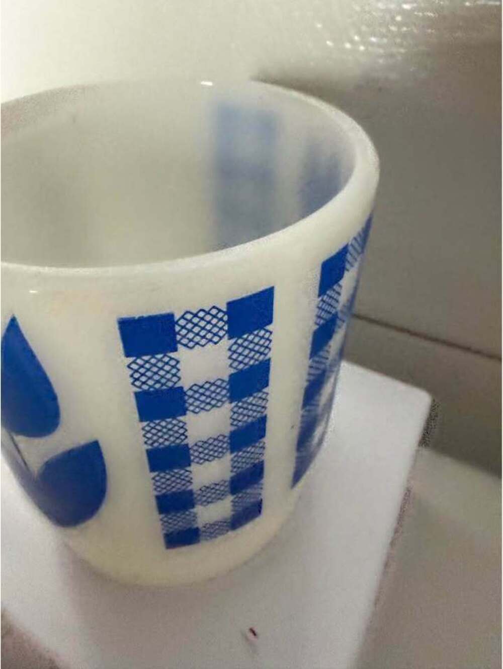 Vintage Fire-King Milk Glass Blue Tulip & Gingham Mug - Picture 3 of 7
